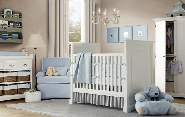 chambre de bébé moderne couleur-bleue-peluche