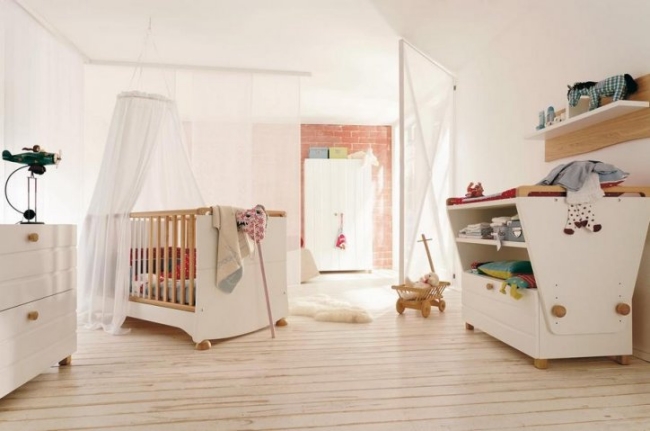 chambre de bébé moderne luxe-unisex-ciel-lit