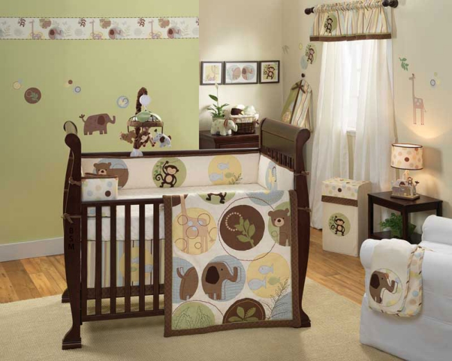 chambre de bébé moderne mur-vert-décoration-murale-éléphant