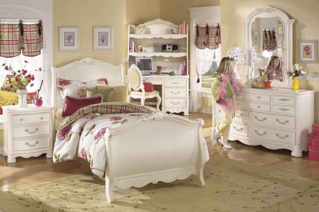 chambre-d`enfant-fille-couleur-blanc-meubles-luxe
