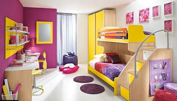 chambre-enfant-déco-jaune-pourpre-rose