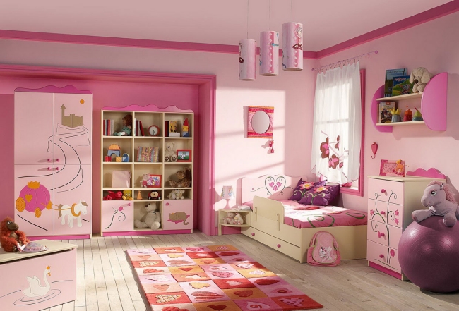chambre d'enfant fille-ado-couleur-rose-mobilier-décoré