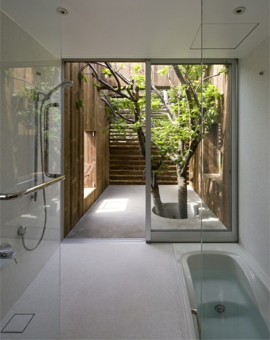 chic-salle-de-bains-moderne-baignoire-ovale