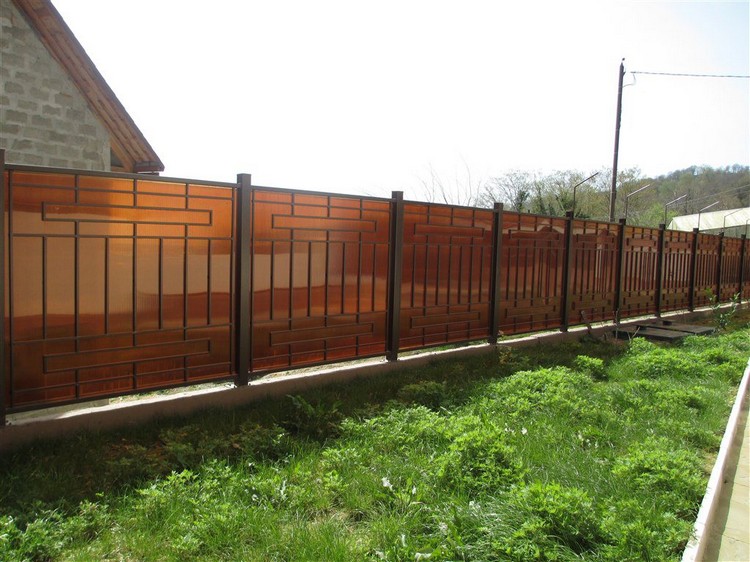 clôture de jardin -polycarbonate-metal