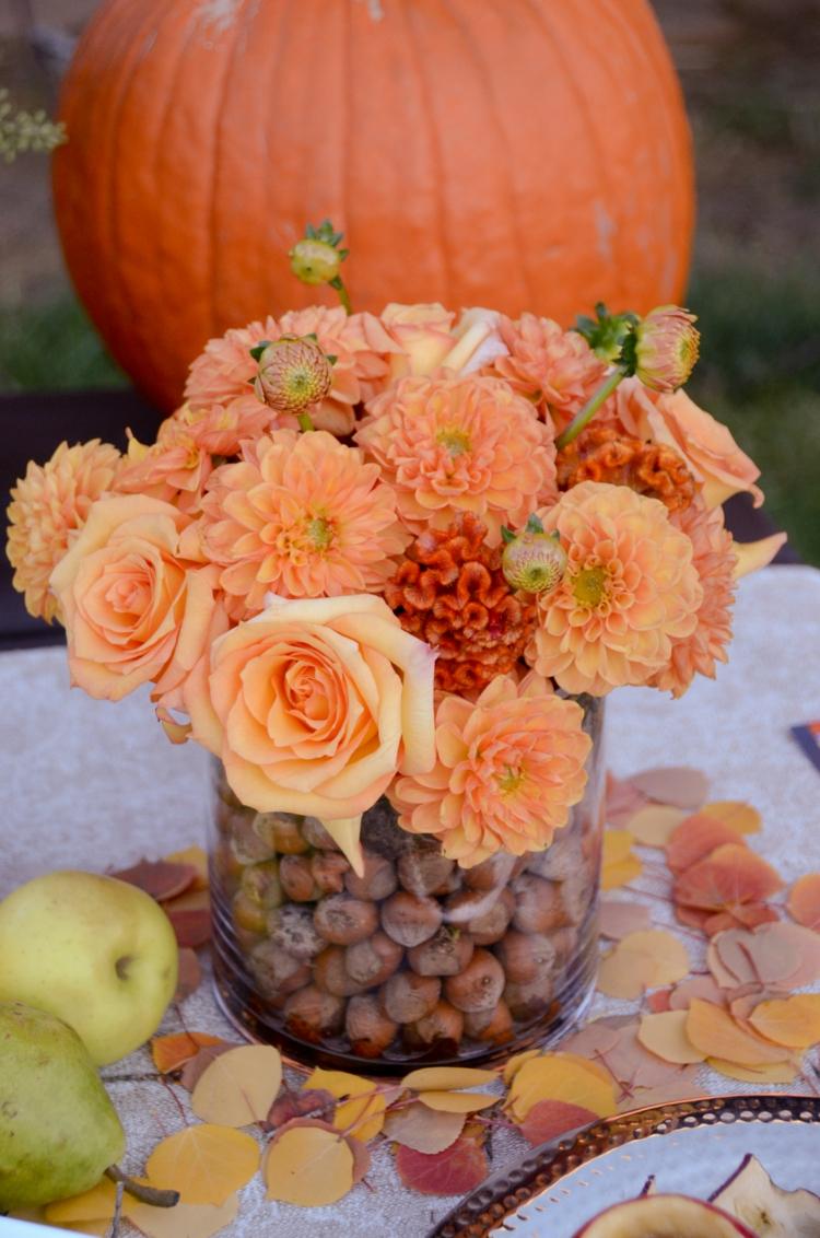 déco d’automne DIY -vase-verre-déco-florale-orange-glands