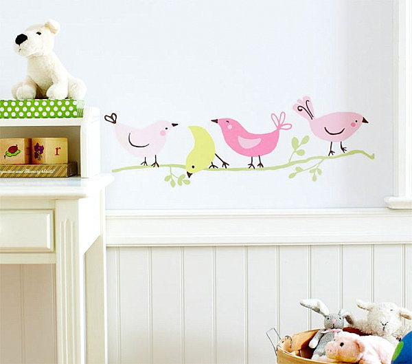 décoration murale chambre-bebe-moderne-oiseaux