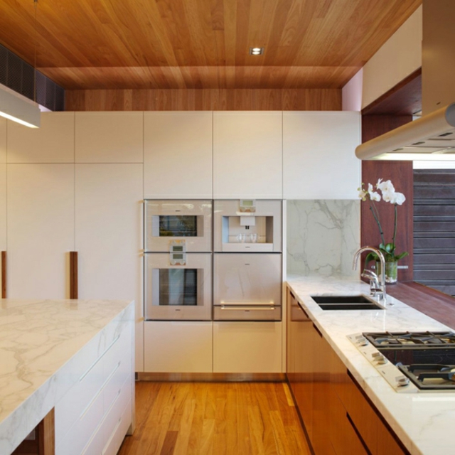 design-cuisine-moderne-comptoir-blanc Plan de cuisine
