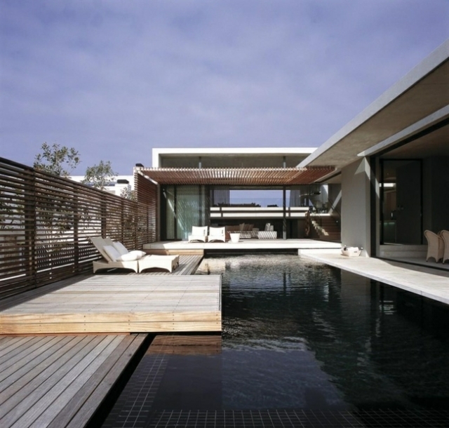design-piscine-terrasse-creusée 