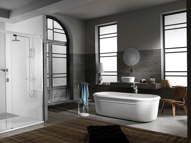 design de la salle de bain style-graphique-accent-bois-tapis-rayure