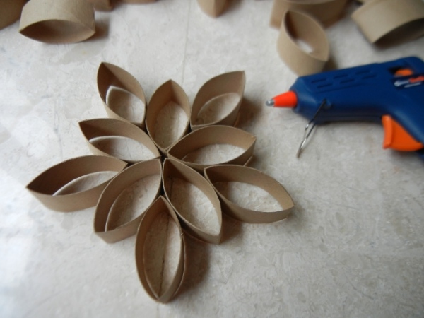 décoration murale DIY rouleau-papier-toilette-matériels-outils