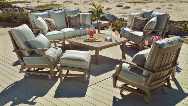 ensemble-mobilier-extérieur-terrasse-bois-bleu-beige-plage