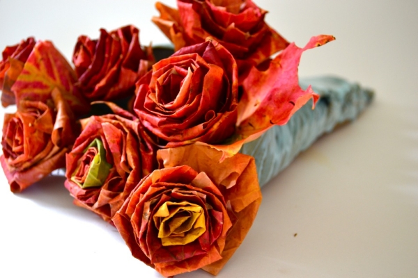 idées-de-bricolage-Halloween-DIY-roses-velours