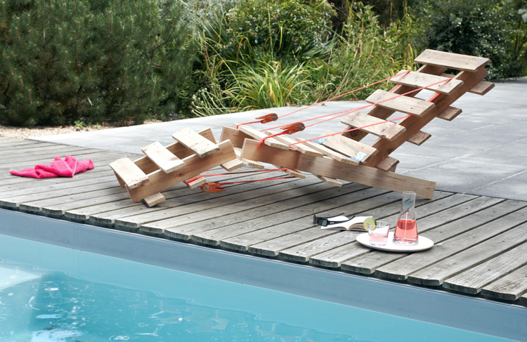 meubles palettes de bois -chaise-longue-design-piscine