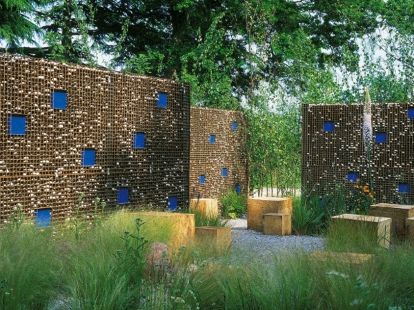 mur-jardin-type-gabion-caisse-grillagées-pierres
