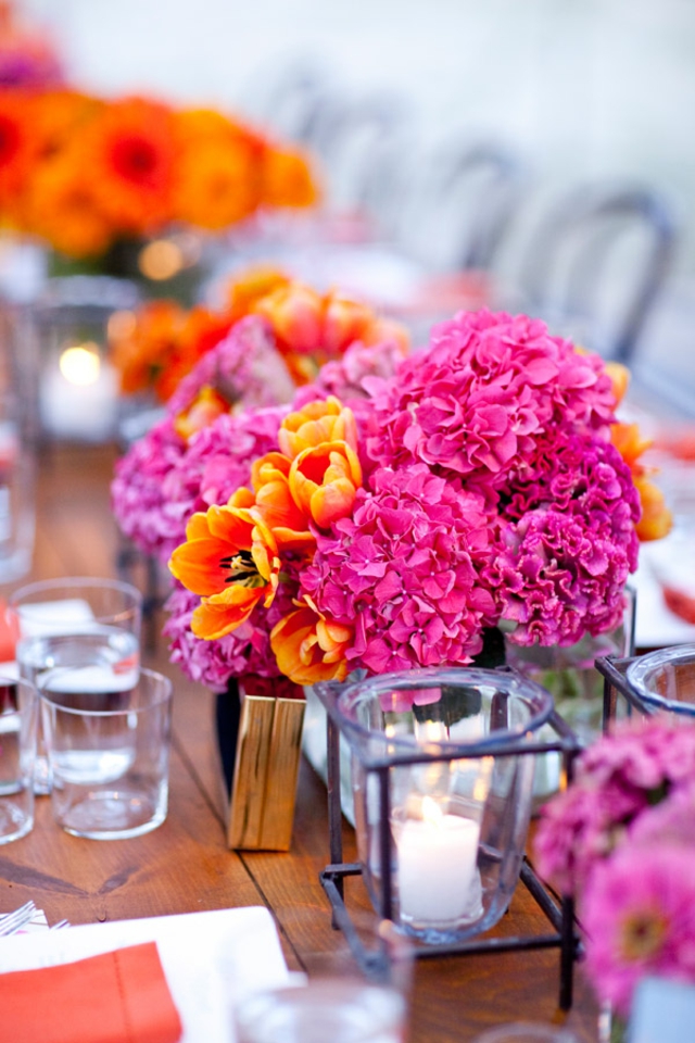originale-déco-florale-de-table-bouquet-tulipe-orange
