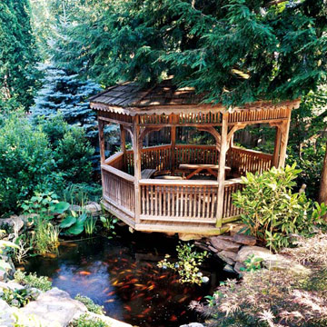 pavillon de jardin bois-naturel-eau-poissons-balustres