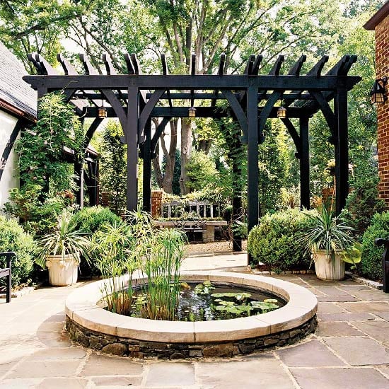 pergola-jardin-noire-terrasse-décorative