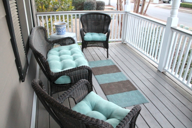 petit-tapis-coloré-terrasse-idée-décorative projets pour l'extérieur DIY