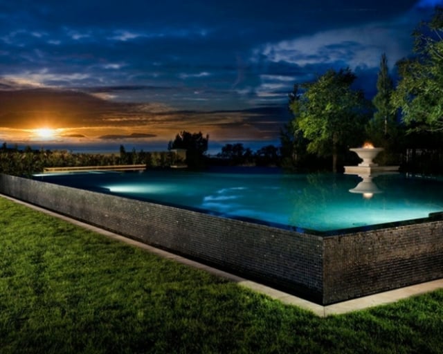 piscine-design-moderne-jardin-hors-sol piscine extérieure