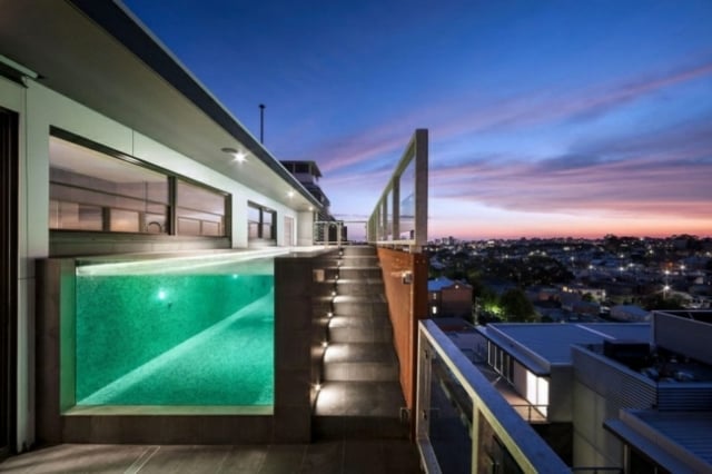 piscine-design-moderne-terrasse