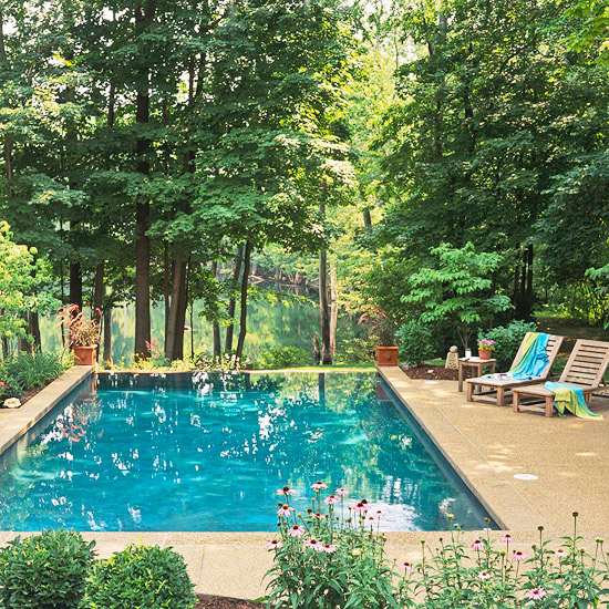 piscine de jardin enterrée foret-paysage-vue-nature