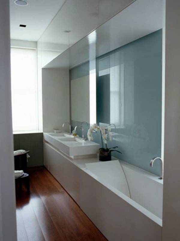 20 idées pour une petite salle de bains avec baignoire Baignoires Créatif Design