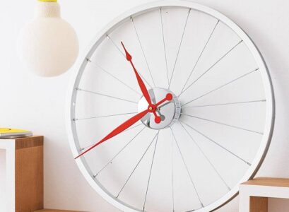 réutiliser-pièces-détachées-vélo-horloge-murale-originale-roue-vélo