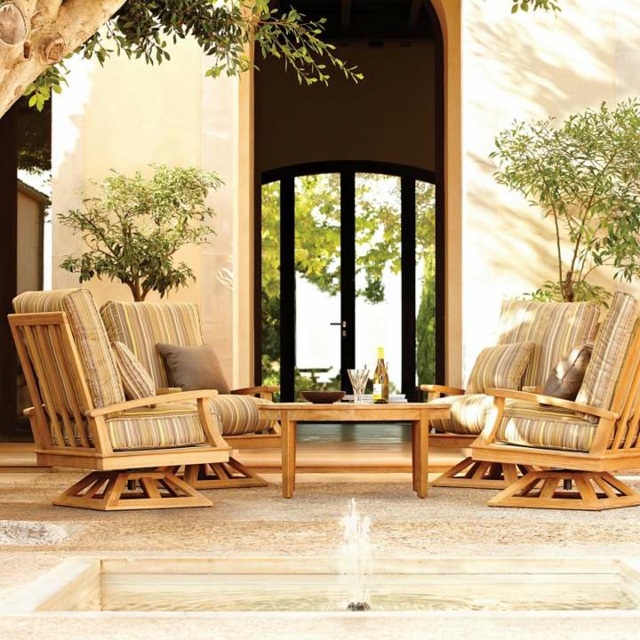 salon de jardin terrasse-ensemble-fauteuils-table-basse-bois-clair