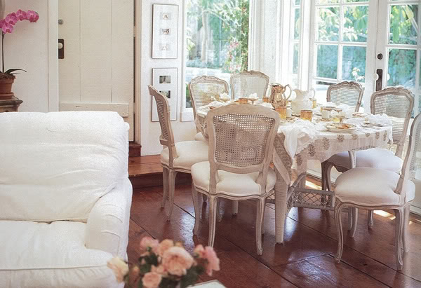 shabby-chic-salle-séjour-romantique-tendre