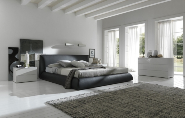 style-moderne-chambre-coucher-claire-grande chambre à coucher moderne