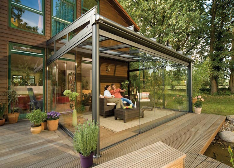 toit-verre-pergola-bioclimatique-terrasse-moderne