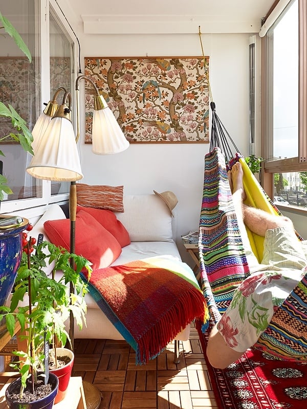 balcon-idées-aménagement-bien-être-meubles-hamac-multicolore Aménagement de balcon