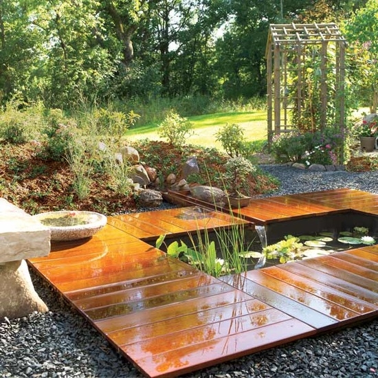 bassin de jardin plancher-luxe-nénuphars-pergola