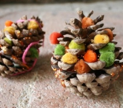 bricolage facile pour enfants cônes-boules-laine-feutrée