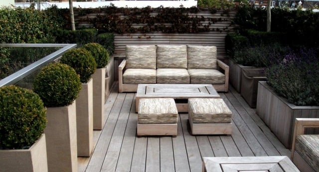 cache-pots-design-moderne-correspondant-bois-textile-mobilier-terrasse