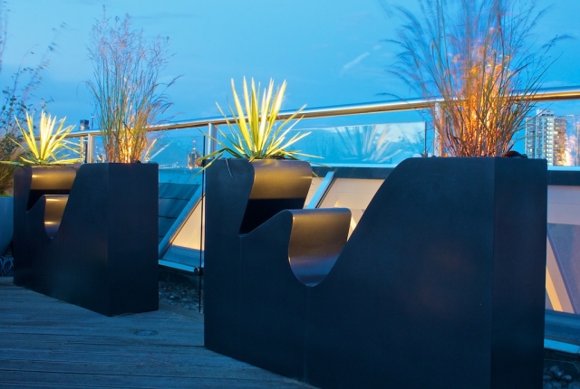 cache-pots de plantes design-extraordinaire-balcon-moderne