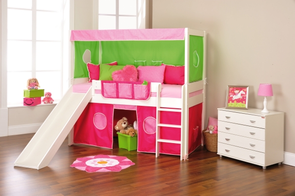 chambre pour enfant lit-mezzanine-rose-vert-parquet-stratifié