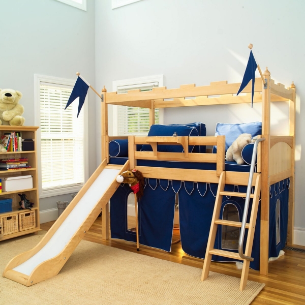 chambre pour enfant lit-mezzanine-toboggan-bois