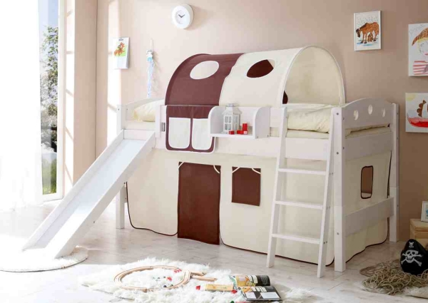 chambre-pour-enfant-lit-mezzanine-toboggan-brun-blanc