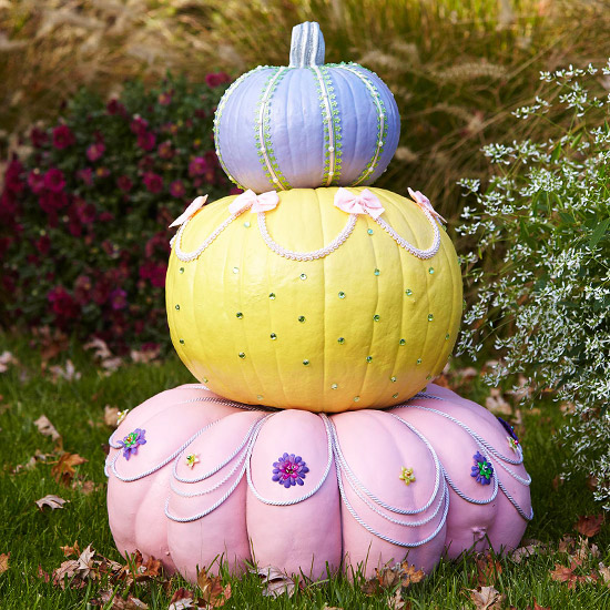 citrouilles-Halloween-décoratives-couleurs-pastel-gâteau