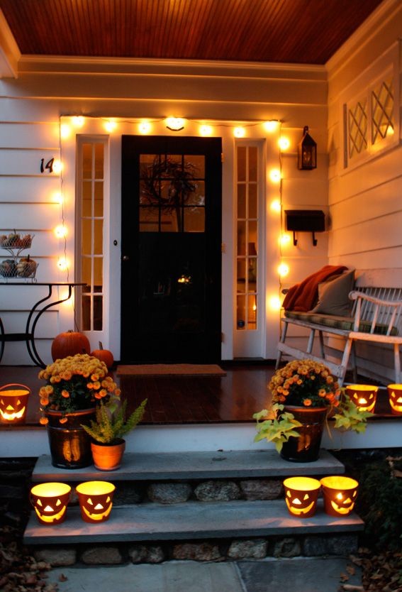 déco-Halloween-automne-escaliers-idées-lanternes-citrouilles
