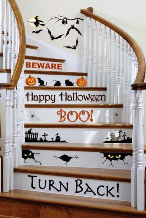 déco-Halloween-automne-escaliers-idées-stickers-araignées-souris Déco Halloween et d'automne