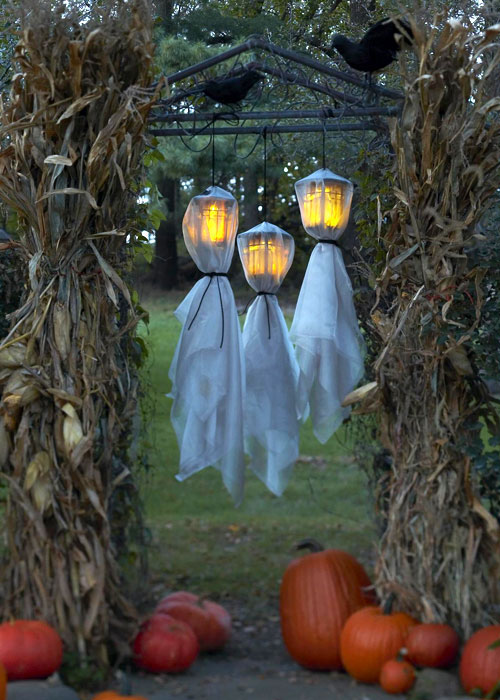 déco-Halloween-jardin-idées-fantômes-lanternes
