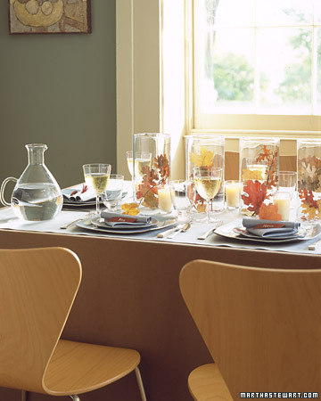 déco de table automnale déco-table-automnale-idées-créatives-originales-vases-transparents-feuilles déco de table automnale