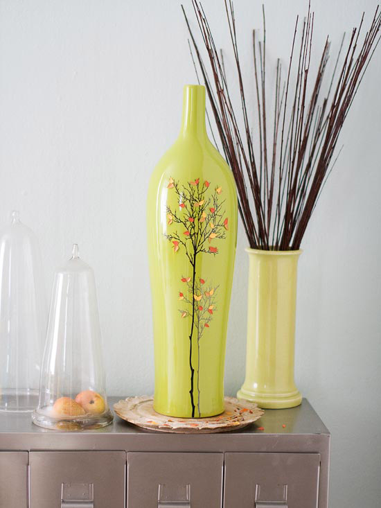 décoration automnale créative vase-feuilles-brindilles