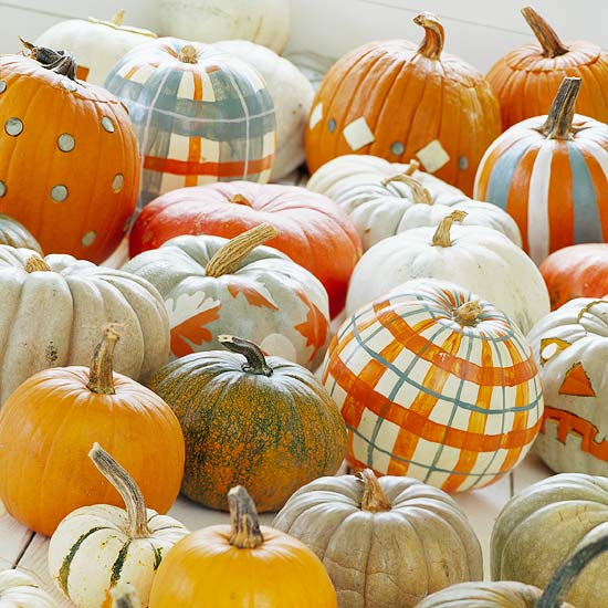 décoration-automne-Halloween-citrouilles-décorées-dessins décoration d'automne
