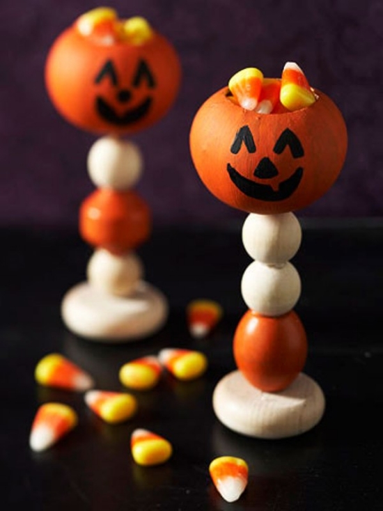 décoration-citrouille-Halloween-idées-DIY-pot-confiserie décoration de citrouille Halloween