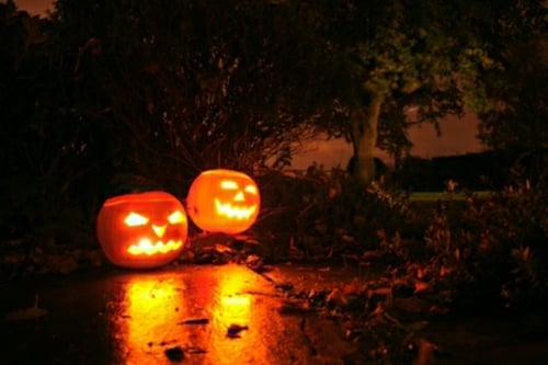 décoration de la citrouille d'Halloween lanternes-lumineuses-nuit