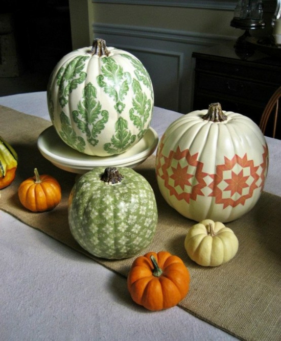 décoration-citrouille-automne-idées-magnifiques-peinture-verte-orange