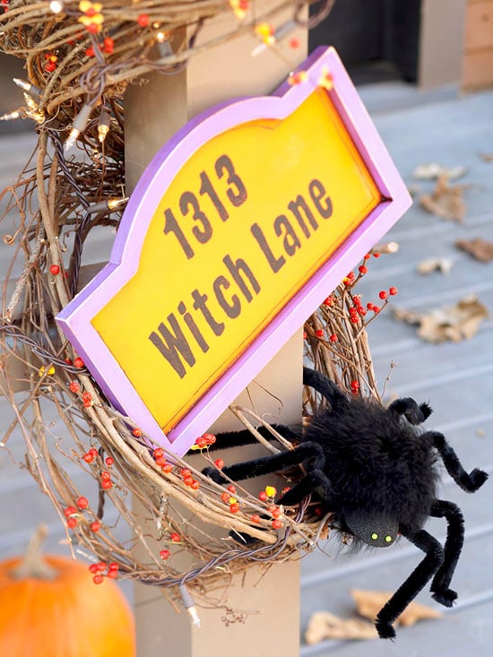 décoration originale Halloween paneau ruelle sorcières